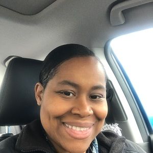 Meet your Posher, Elecia